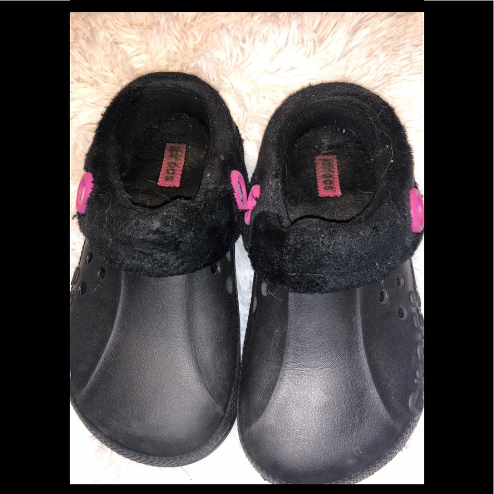 💗GIRLS BLACK HOT PINK CROCS REMOVABLE LINER